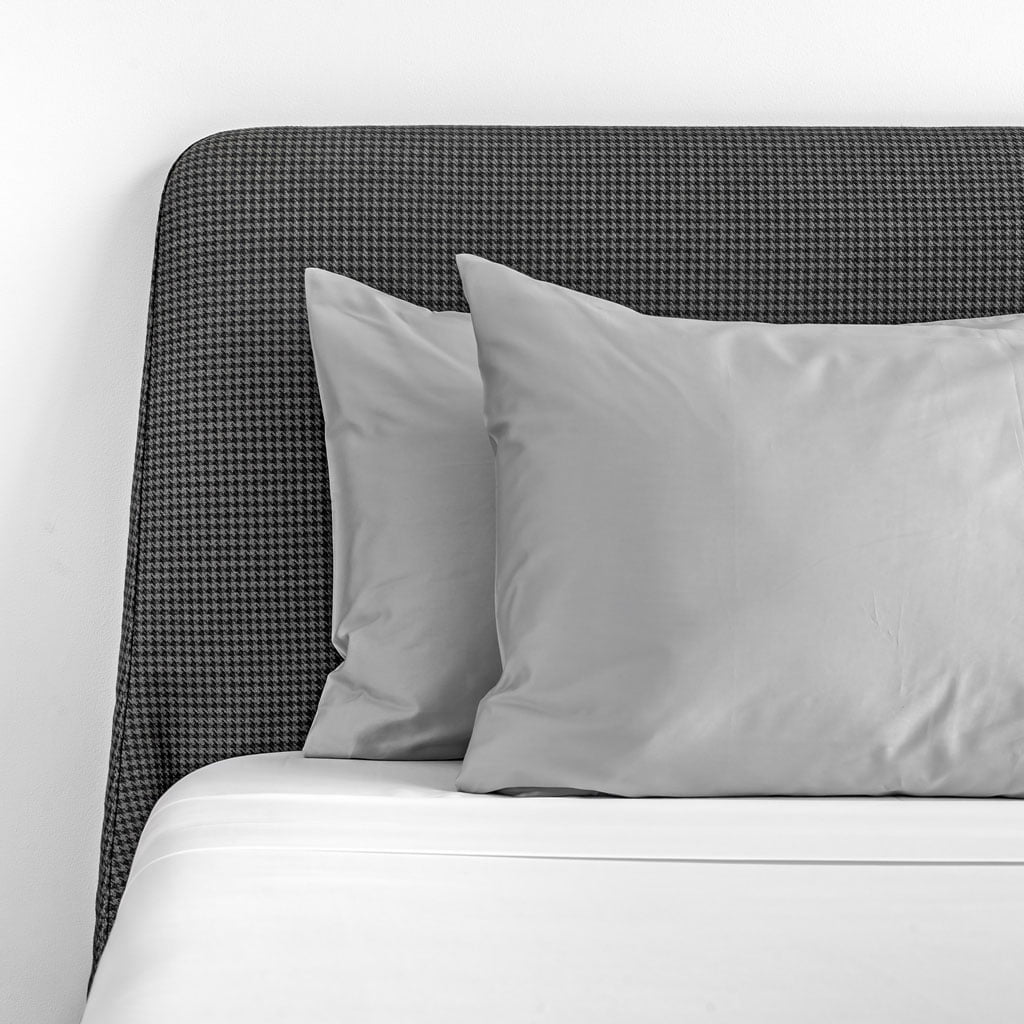 Pillow case light grey - ulinen.ae