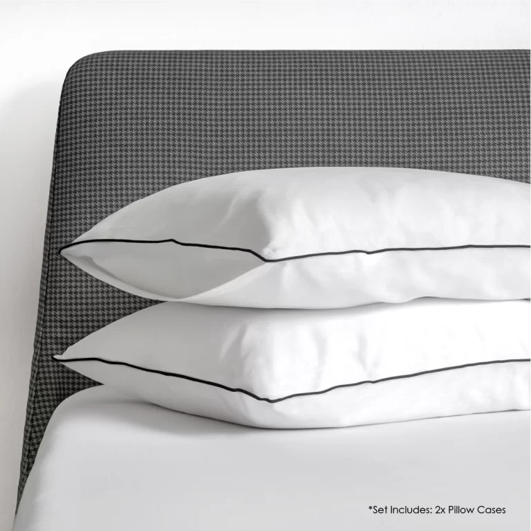 Black piping pillowcase by ulinen.ae